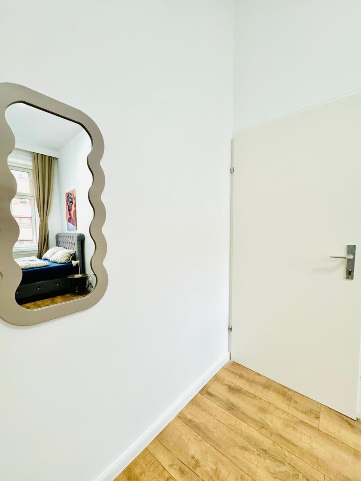 Cozy 9Br Shared Apartment, Only 12Min Walk To Augarten Wien Exteriör bild