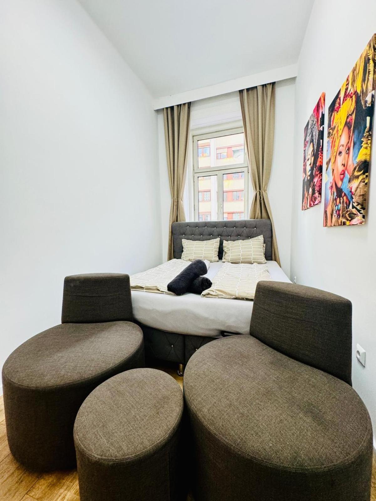 Cozy 9Br Shared Apartment, Only 12Min Walk To Augarten Wien Exteriör bild