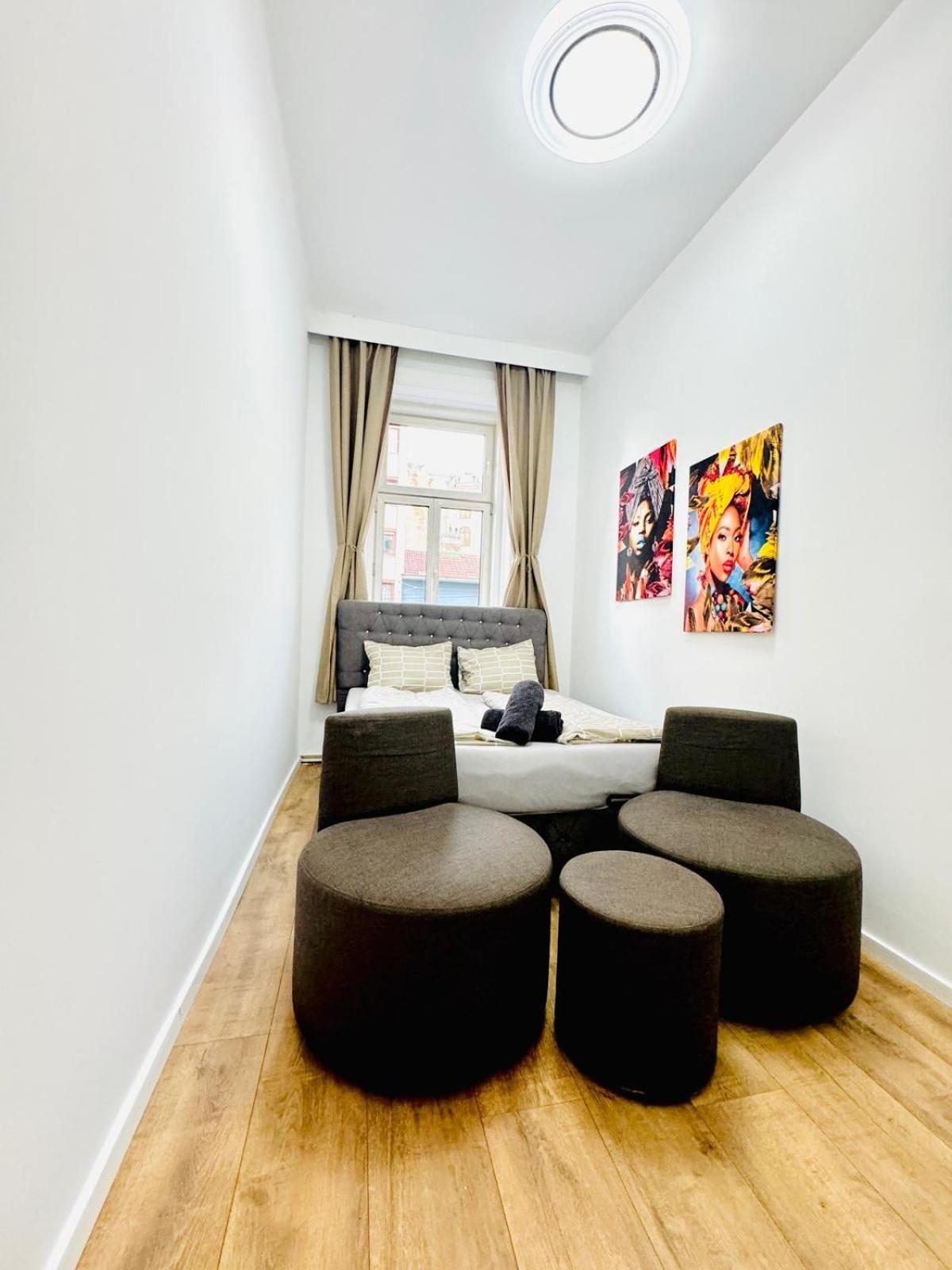 Cozy 9Br Shared Apartment, Only 12Min Walk To Augarten Wien Exteriör bild