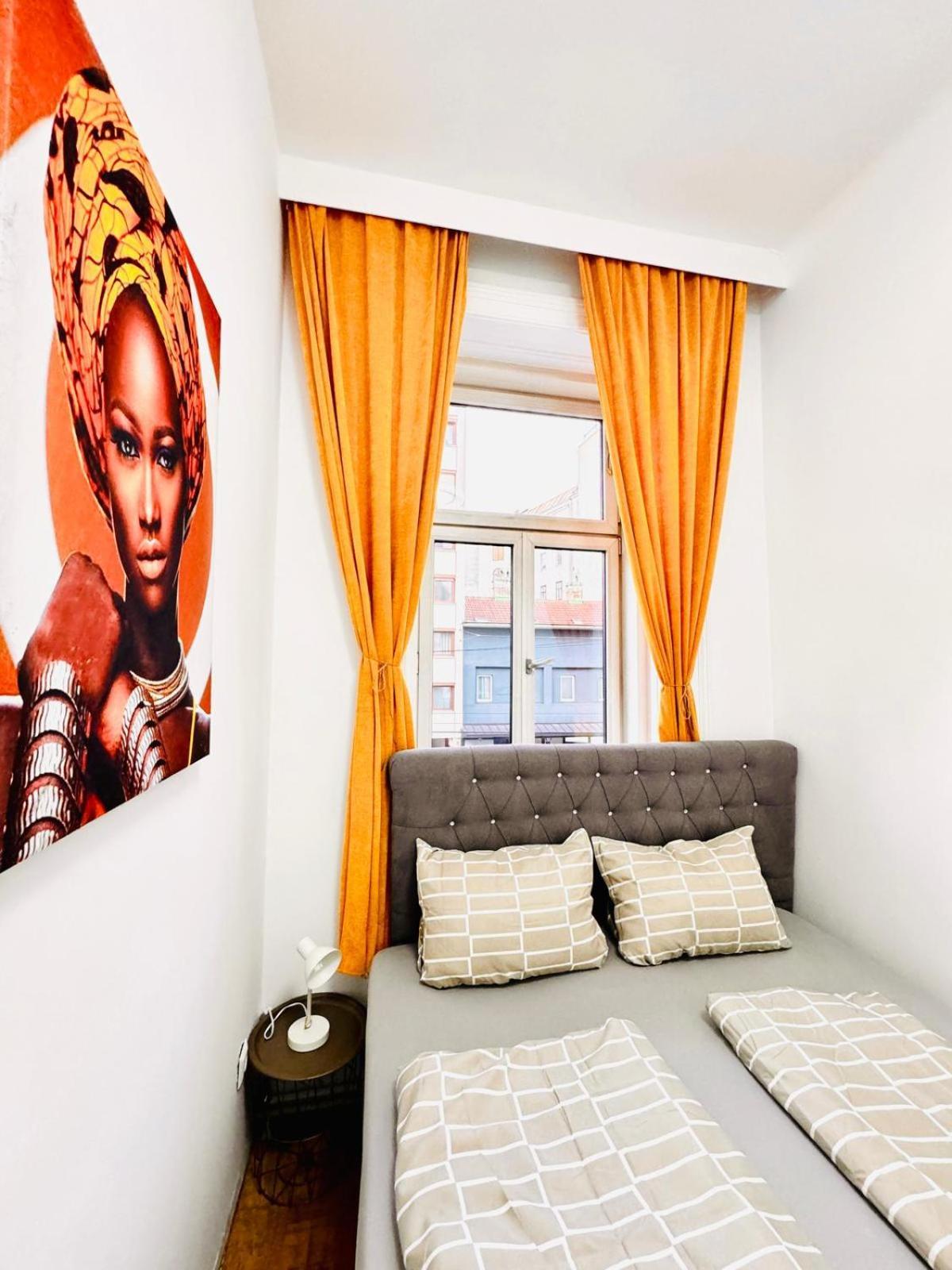Cozy 9Br Shared Apartment, Only 12Min Walk To Augarten Wien Exteriör bild