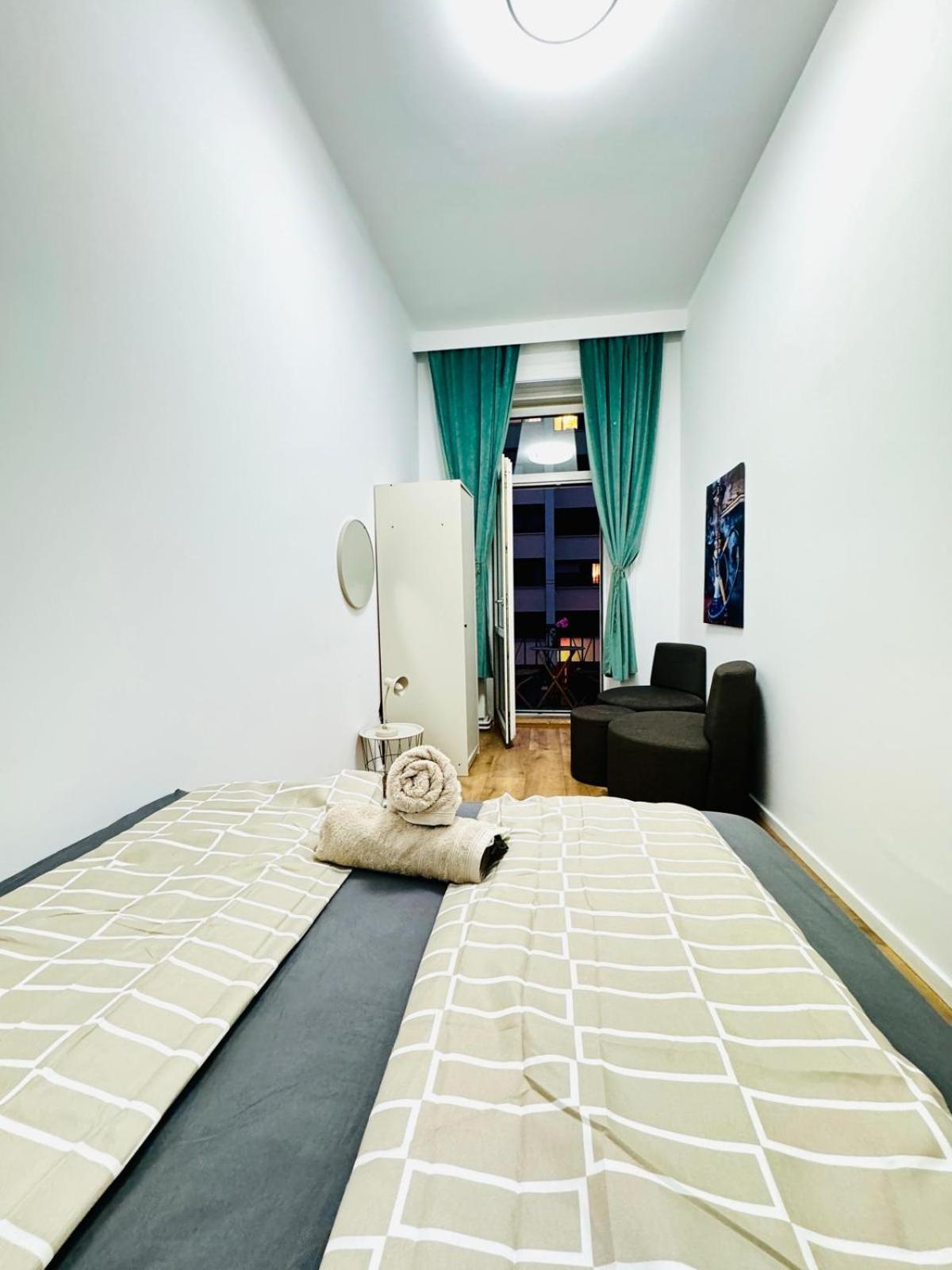 Cozy 9Br Shared Apartment, Only 12Min Walk To Augarten Wien Exteriör bild