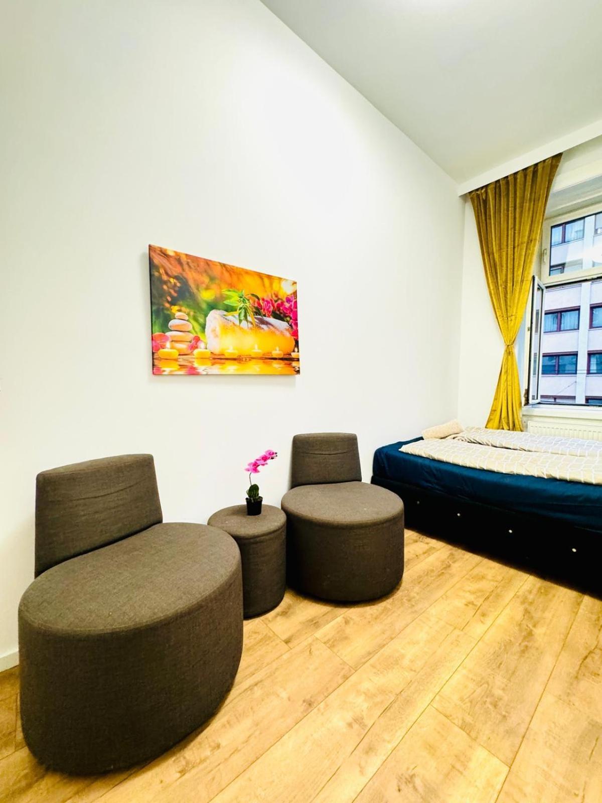 Cozy 9Br Shared Apartment, Only 12Min Walk To Augarten Wien Exteriör bild