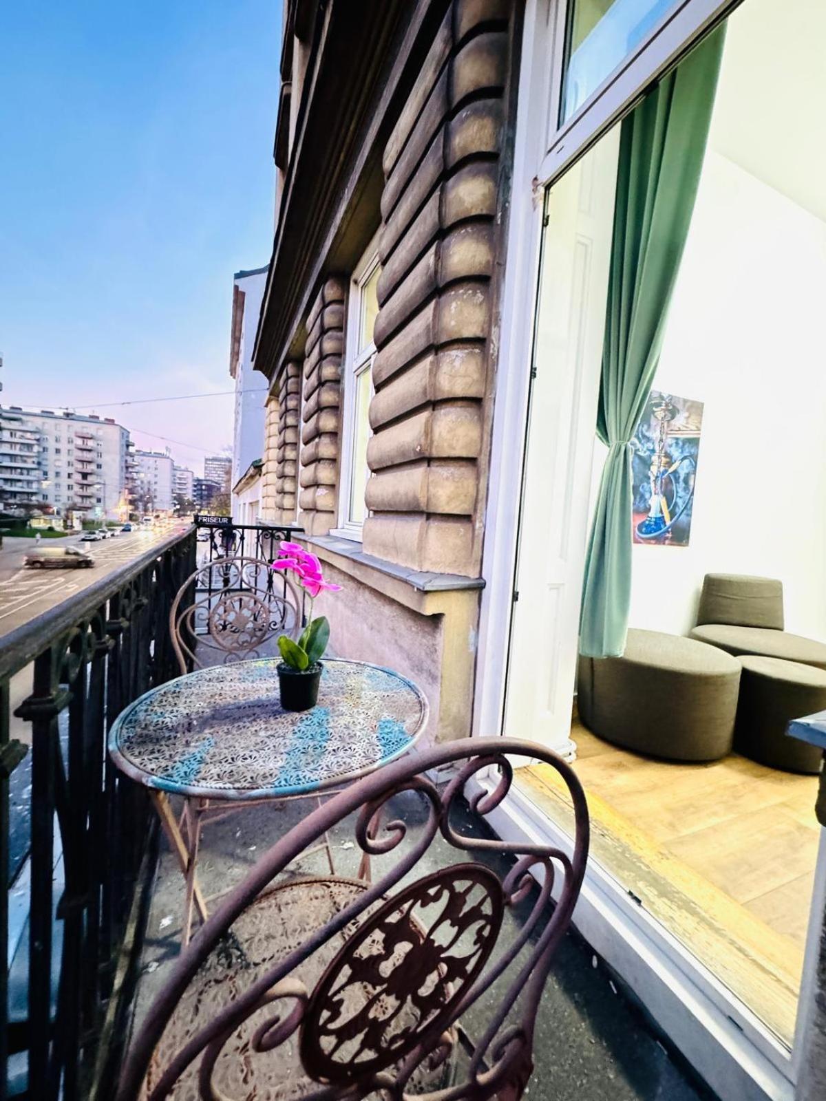Cozy 9Br Shared Apartment, Only 12Min Walk To Augarten Wien Exteriör bild