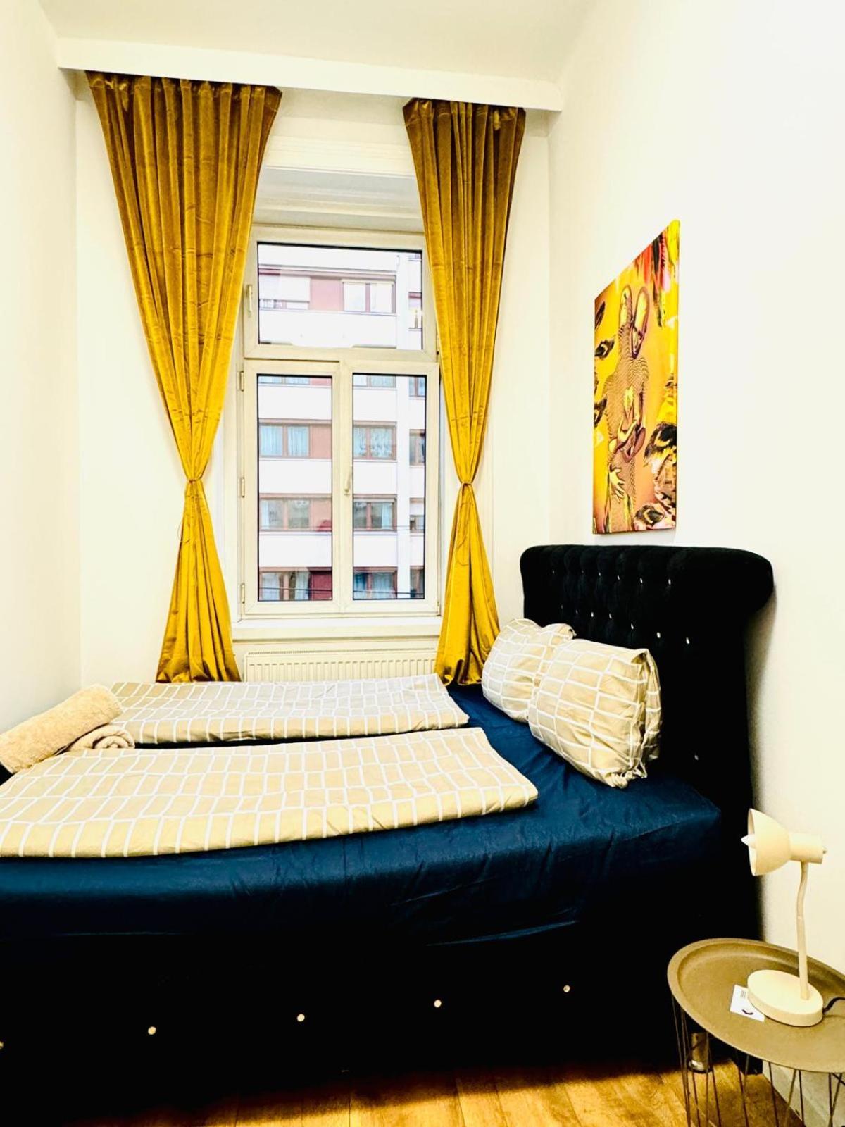 Cozy 9Br Shared Apartment, Only 12Min Walk To Augarten Wien Exteriör bild