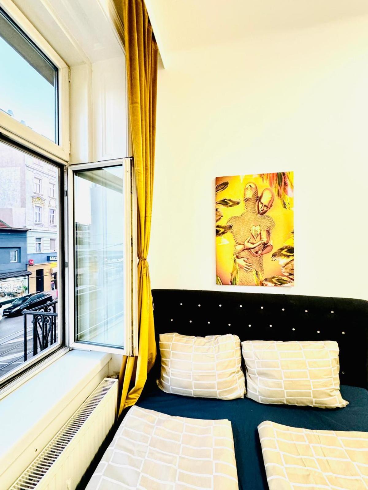 Cozy 9Br Shared Apartment, Only 12Min Walk To Augarten Wien Exteriör bild