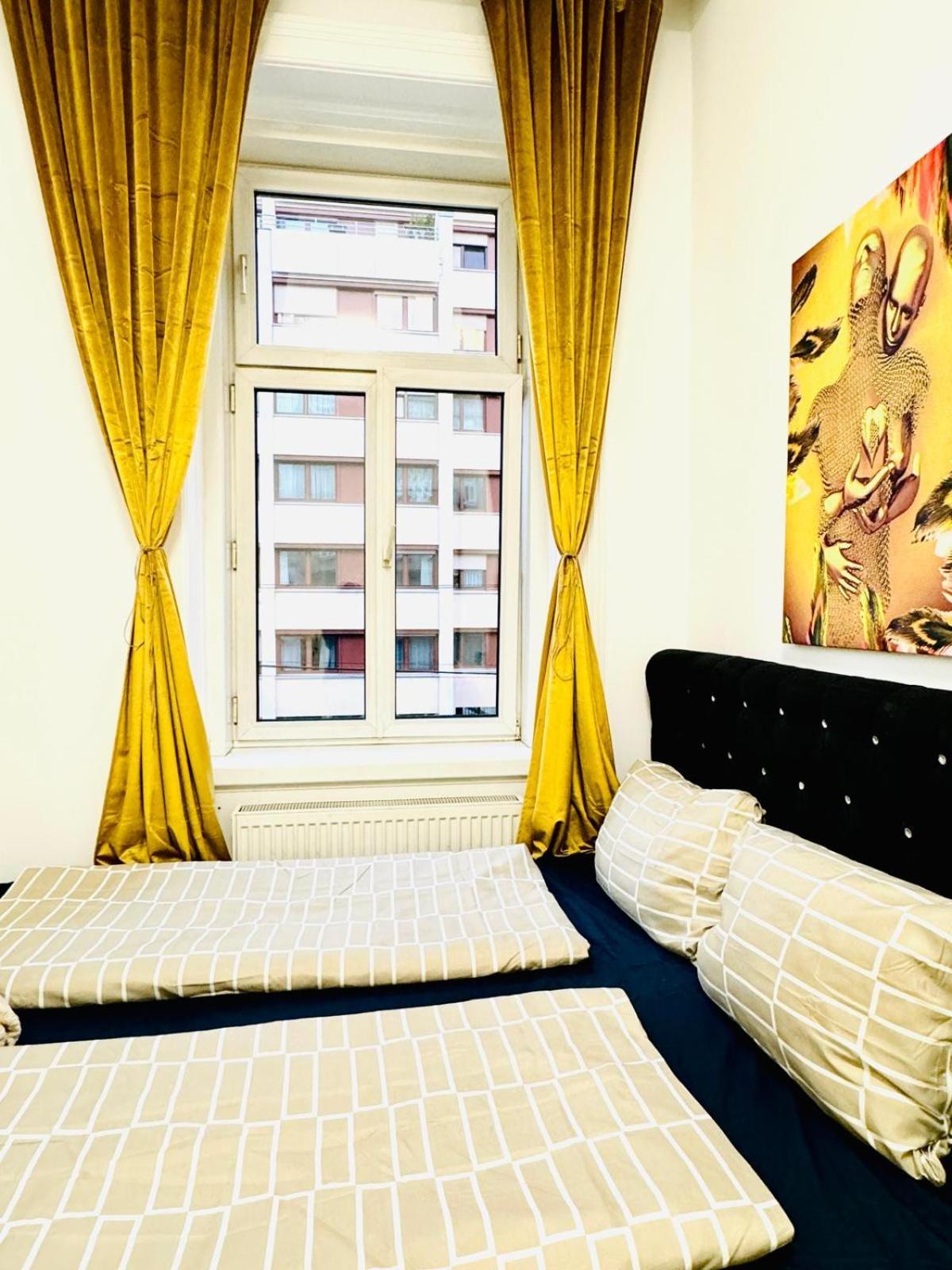 Cozy 9Br Shared Apartment, Only 12Min Walk To Augarten Wien Exteriör bild