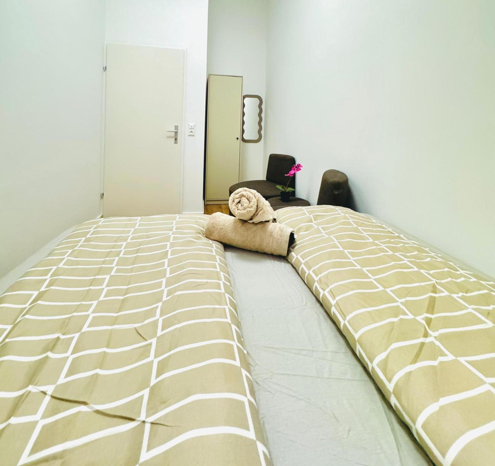 Cozy 9Br Shared Apartment, Only 12Min Walk To Augarten Wien Exteriör bild