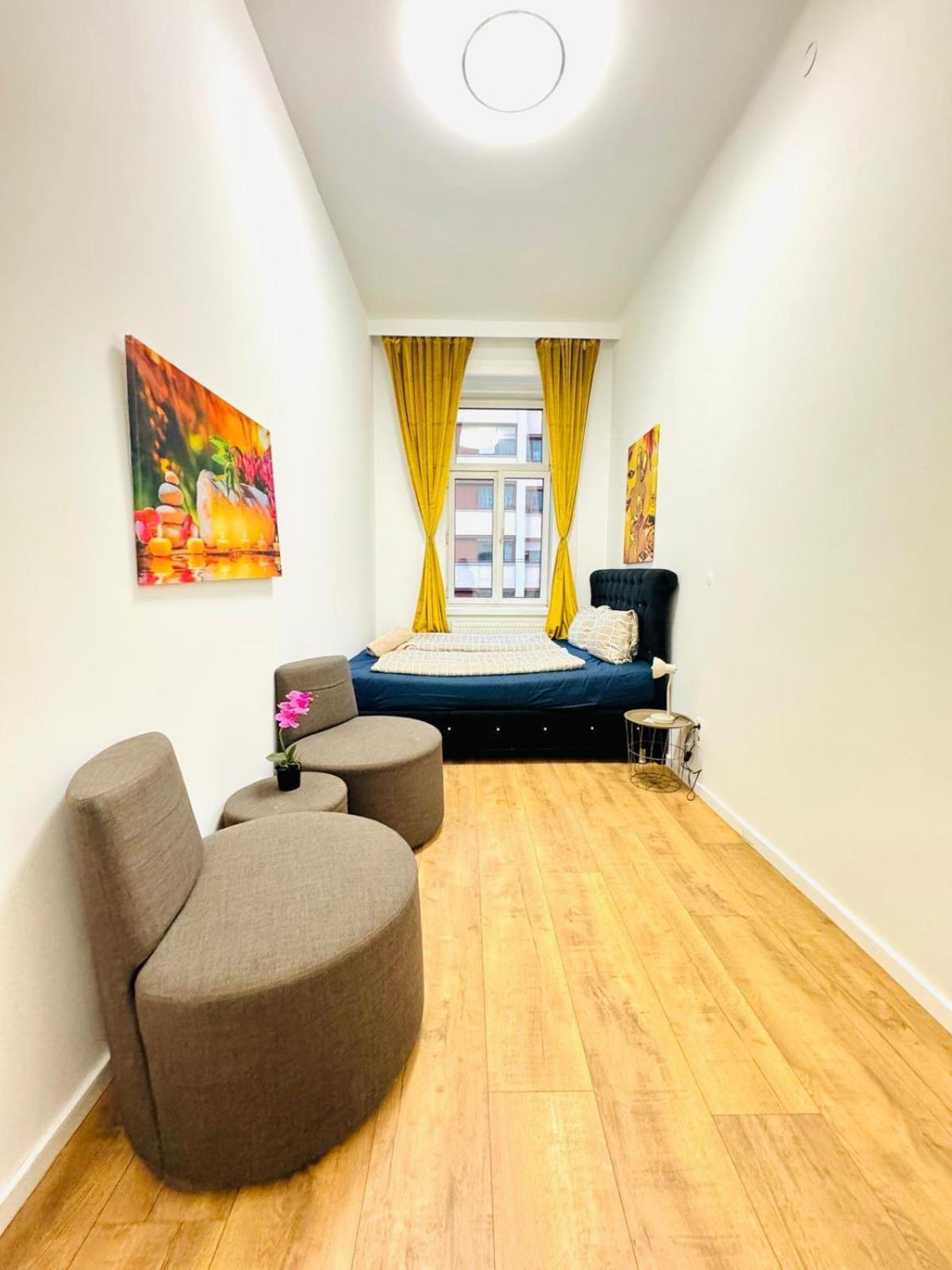 Cozy 9Br Shared Apartment, Only 12Min Walk To Augarten Wien Exteriör bild