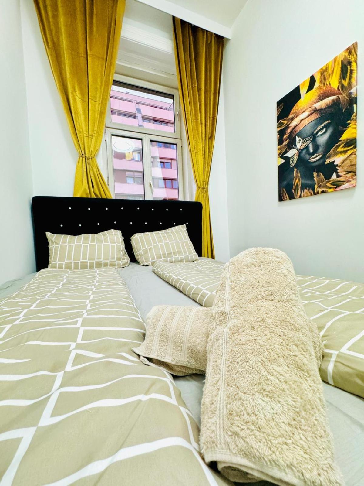 Cozy 9Br Shared Apartment, Only 12Min Walk To Augarten Wien Exteriör bild