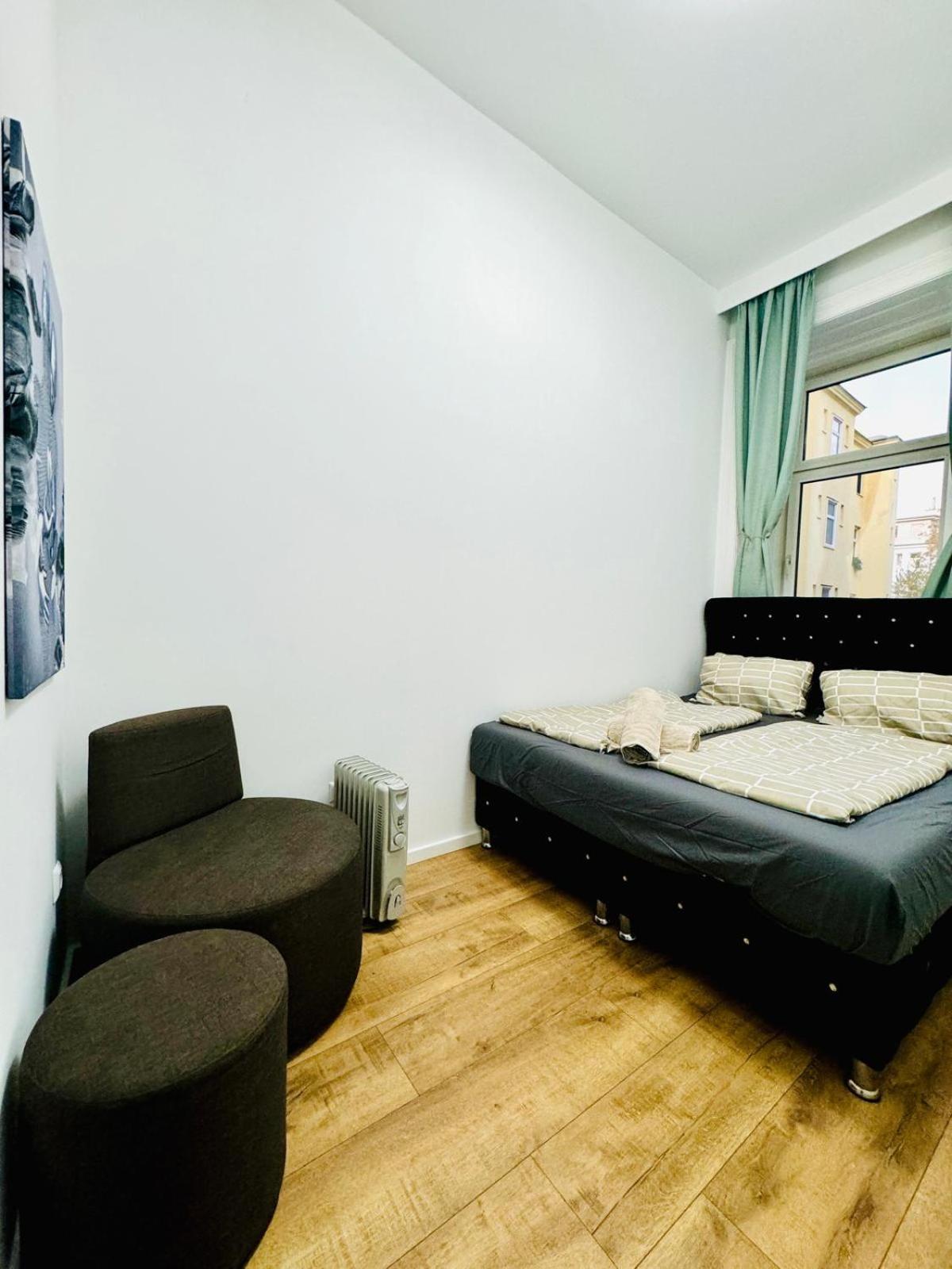 Cozy 9Br Shared Apartment, Only 12Min Walk To Augarten Wien Exteriör bild