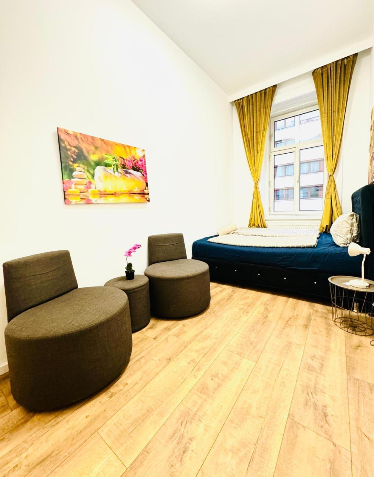 Cozy 9Br Shared Apartment, Only 12Min Walk To Augarten Wien Exteriör bild